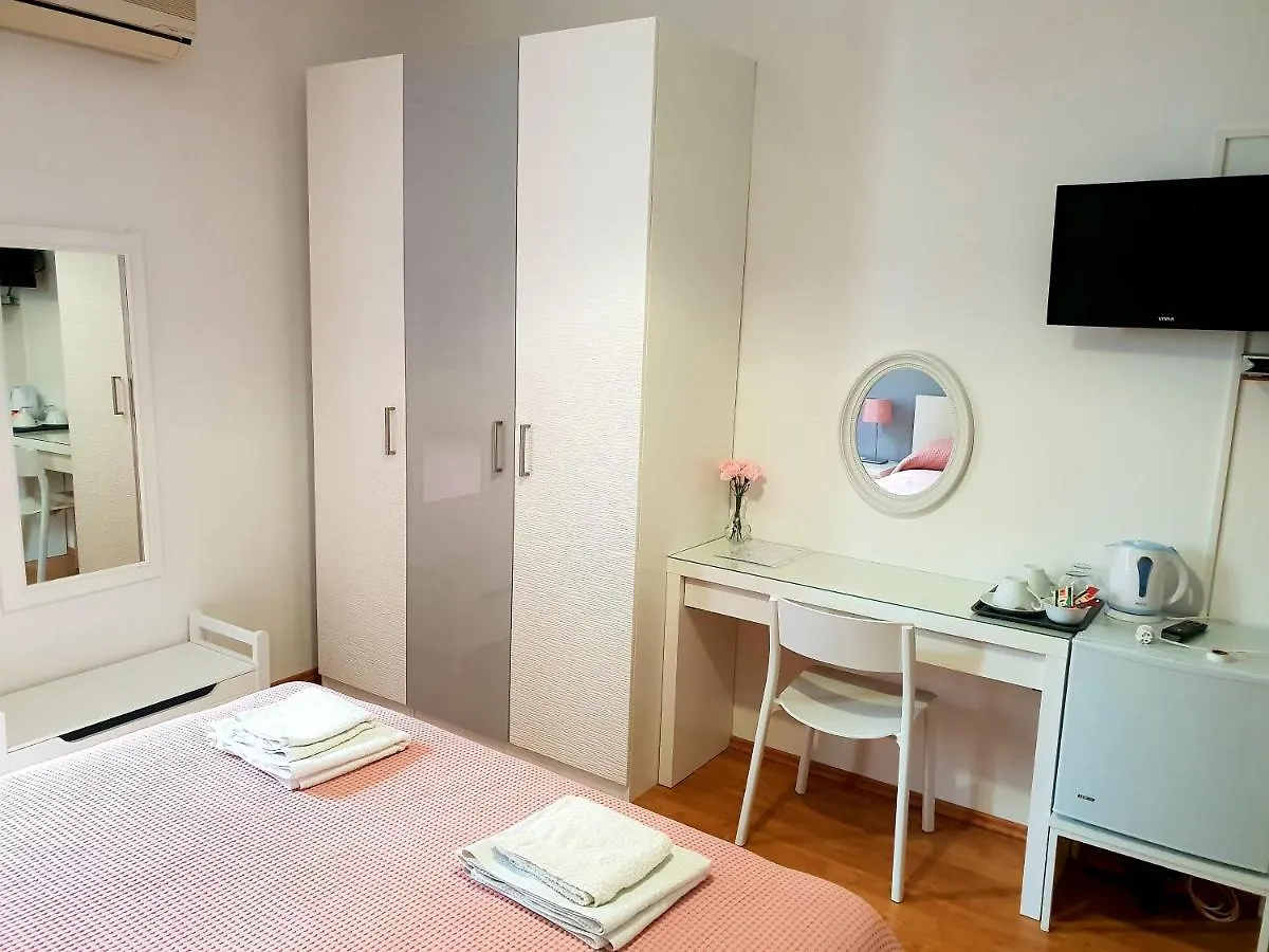 Guesthouse Fatuta Cres Guest house